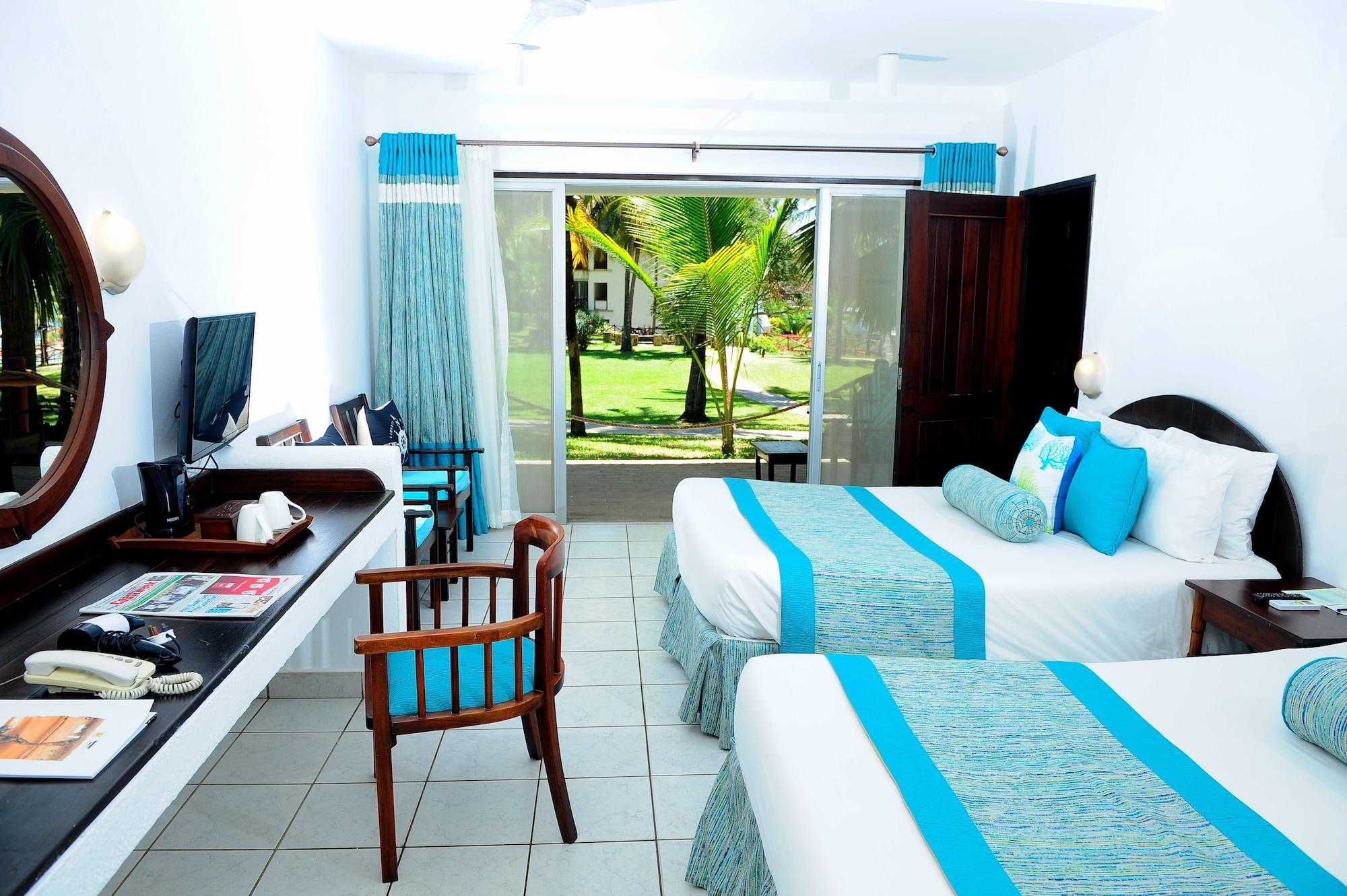 Voyager Beach Resort Mombasa Exterior photo