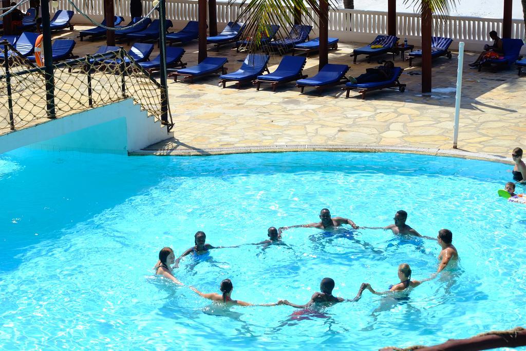 Voyager Beach Resort Mombasa Exterior photo