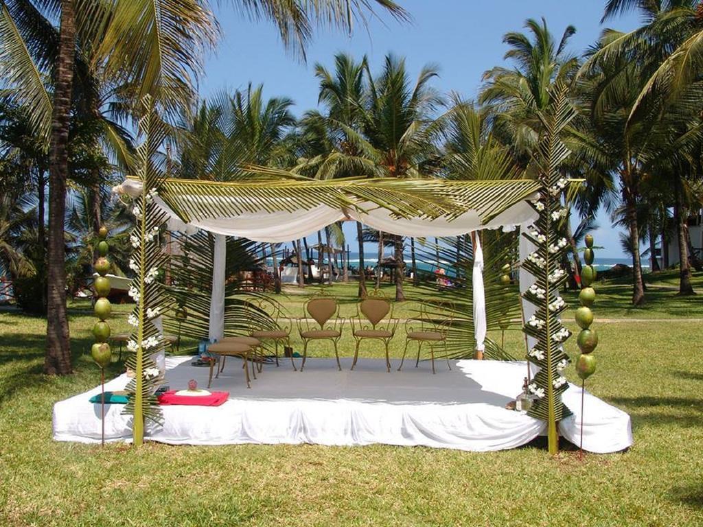 Voyager Beach Resort Mombasa Exterior photo