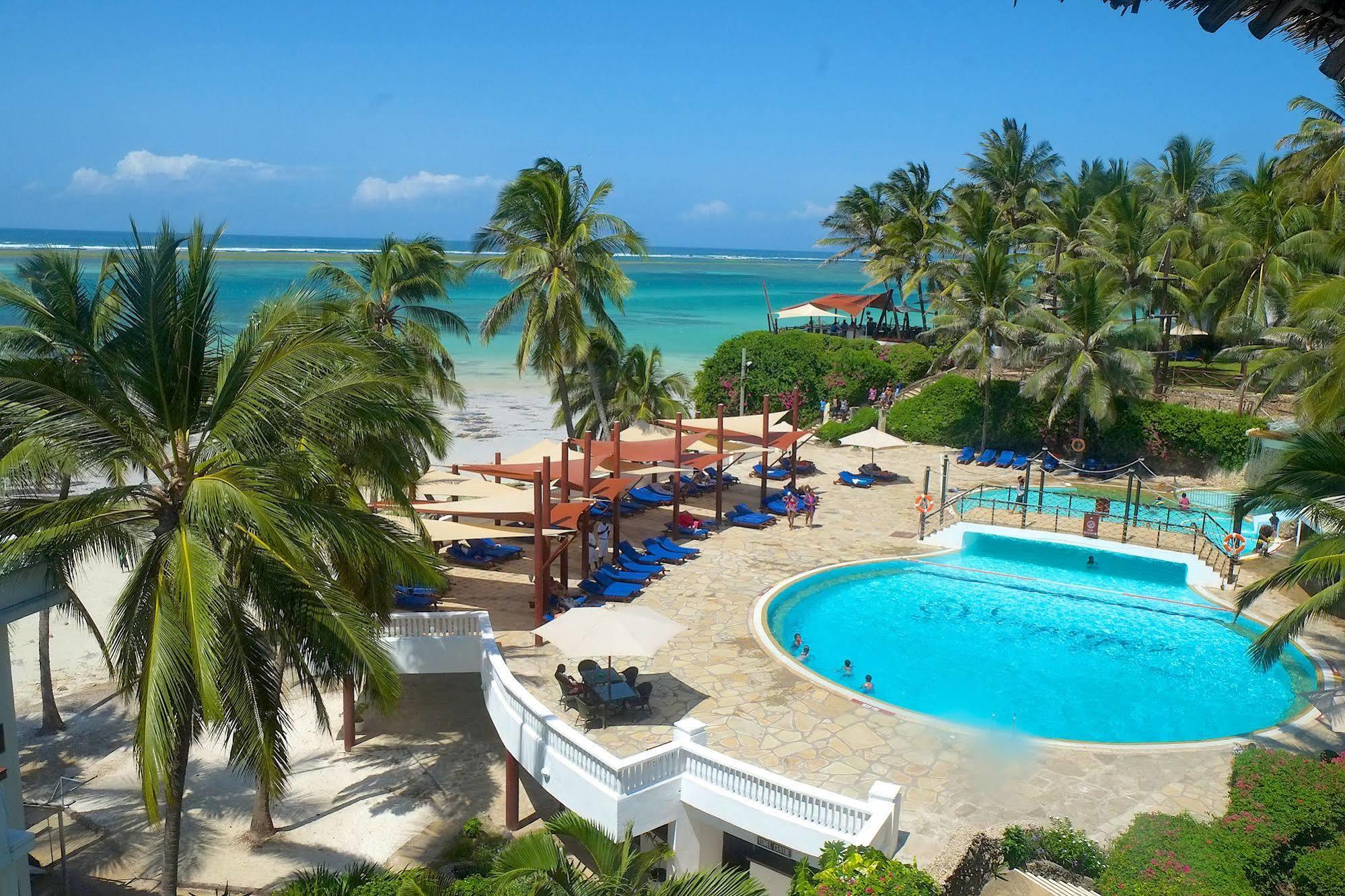 Voyager Beach Resort Mombasa Exterior photo